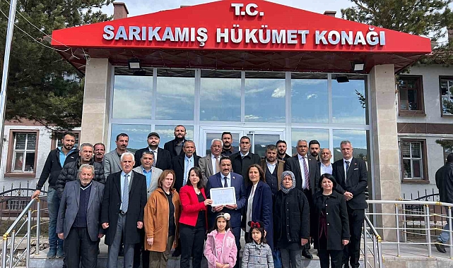 Başkan Kılıç mazbatasını aldı