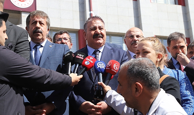 Başkan Sunar mazbatasını aldı