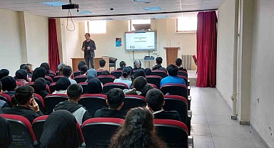 Bingöl'de öğrencilere siber suçlarla mücadele eğitimi verildi