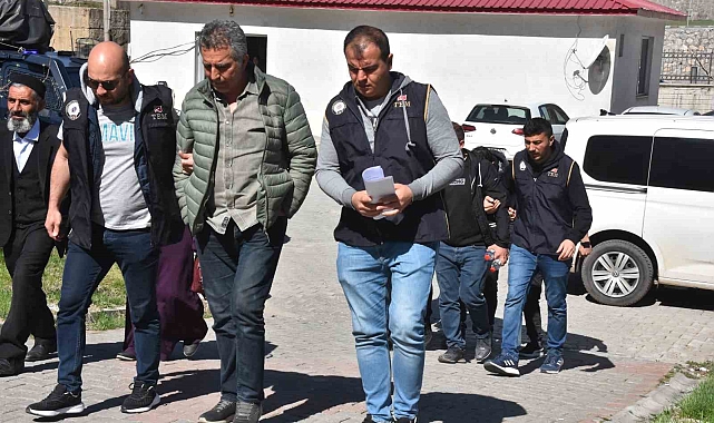 Bitlis'te emniyet verilerini paylaşan polis tutuklandı