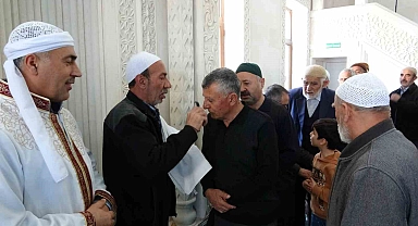 Bitlis'te Sakal-ı Şerif'i görenler duygusal anlar yaşadı