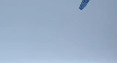 Buz tutan Çıldır Gölü'nde sörf heyecanı