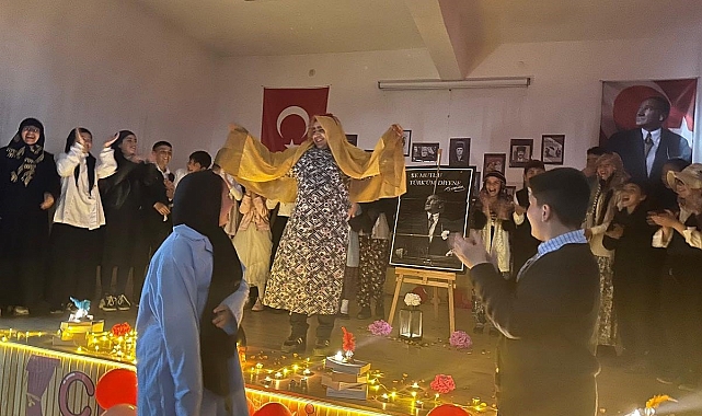 Çıldır'da öğrencilerden 23 Nisan etkinlikleri