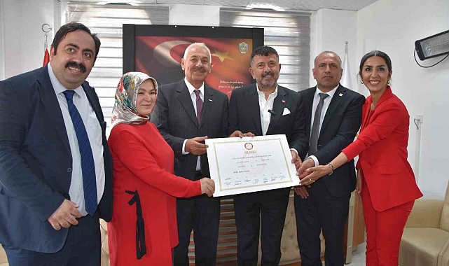 Doğanşehir Belediyesi'nde devir teslim töreni