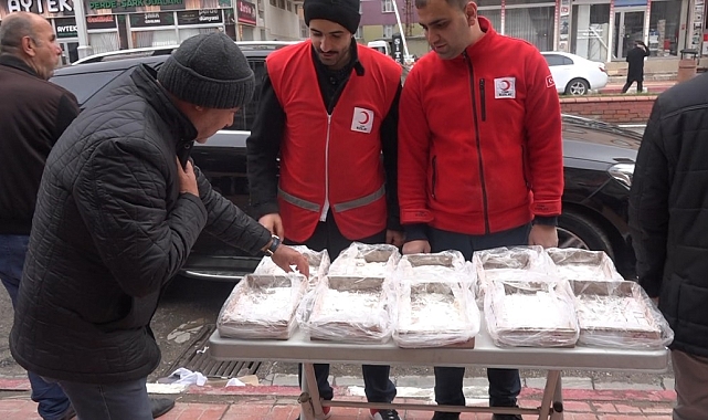 Erciş'te camiler doldu taştı