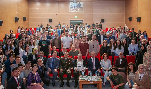 Erzincan Binali Yıldırım Üniversitesinde "Kazım Karabekir Paşa" konferansı gerçekleştirildi
