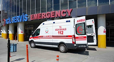 Erzincan-Erzurum 2 ayrı trafik kazasında 7 kişi yaralandı