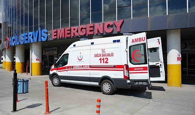 Erzincan-Erzurum 2 ayrı trafik kazasında 7 kişi yaralandı