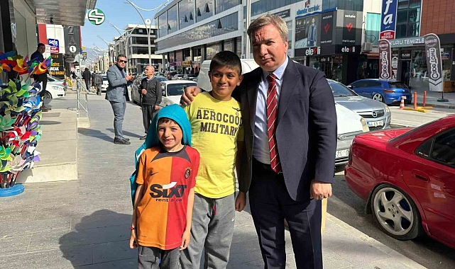 Erzincan Valisi Aydoğdu: "23 Nisan, sadece millî egemenliğimizin ilanı değil, aynı zamanda dünyanın ilk ve tek çocuk bayramı olarak tarihe geçti"