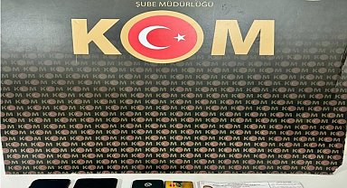 Erzincan'da ehliyet sınavına kopya düzeneği sokan 2 kişi yakalandı