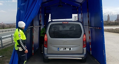 Erzincan'da trafik denetimleri sürüyor