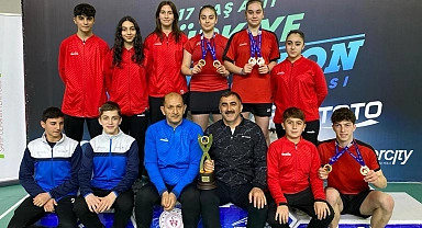Erzincanlı Badmintonculardan 4 Şampiyonluk