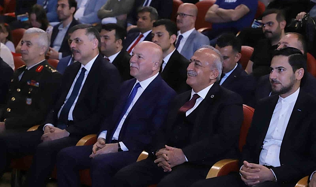 Erzurum Atatürk Üniversitesi'nde 23 Nisan,  büyük bir coşkuyla kutlandı