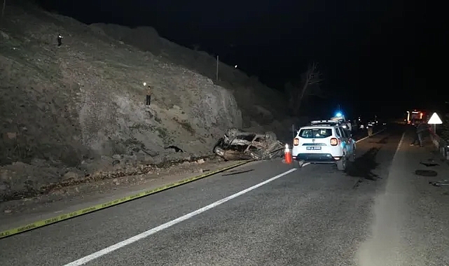 Erzurum’da feci kaza! Kontrolden çıkan otomobil takla attı: 3 kişi öldü, 2 kişi yaralandı