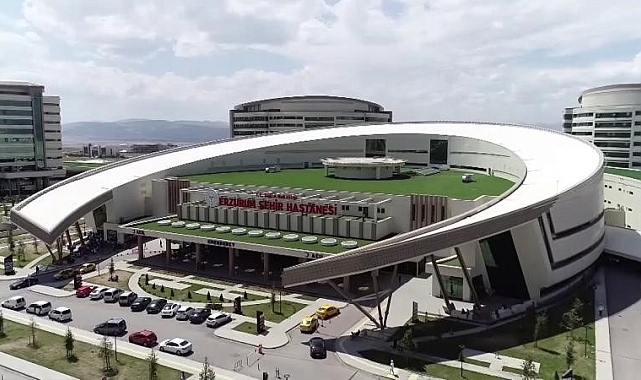 Erzurum Şehir Hastanesi yeni poliklinikler ile vatandaşları bekliyor
