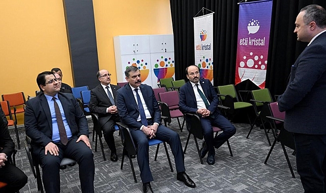 Erzurum Valisi Çiftçi ETÜ Kristal'e konuk oldu