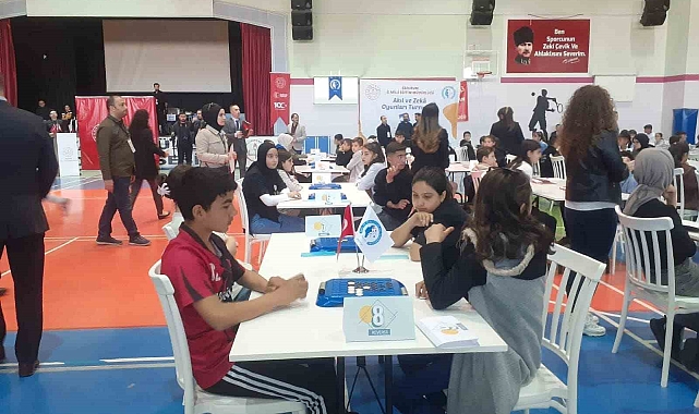 Erzurum'da akıl ve zeka oyunları başladı