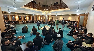 Erzurum'da Alvarlı Efe Hazretleri Vakfı'ndan iftar bereketi