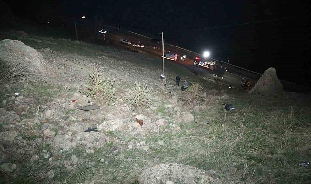Erzurum'da feci kaza: 3 ölü, 2 yaralı