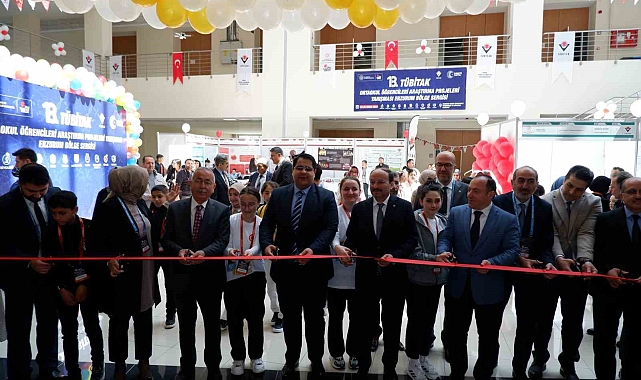 Erzurum'da ortaokul öğrencileri projelerini yarıştırdı