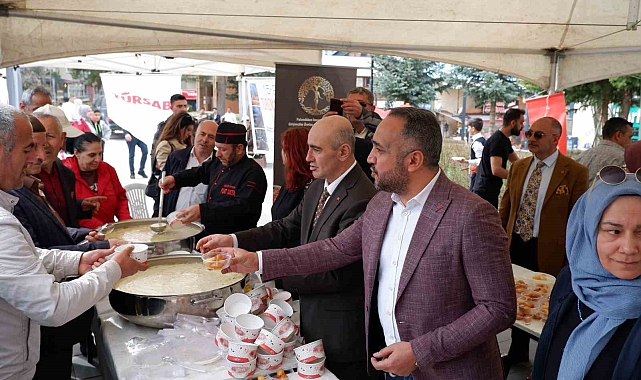 Erzurum'da yöresel tatlar ilgi gördü