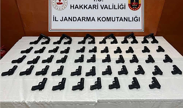 Hakkari’de 58 adet tabanca ele geçirildi