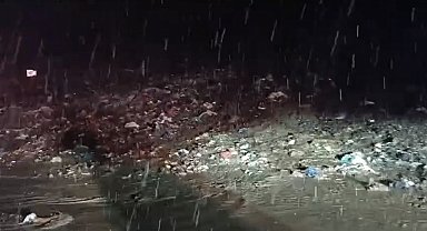 Hakkari-Van karayolunda yine heyelan