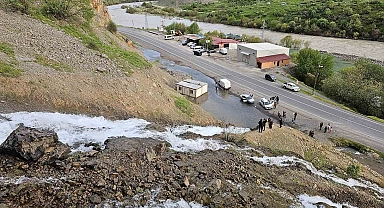 Hakkari'de Beyaz Su Şelalesi ilgi odağı oldu