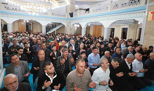 Hakkari'de Kadir Gecesi idrak edildi