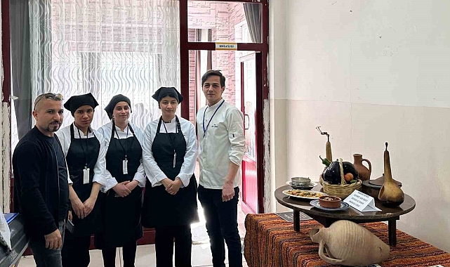 Hakkarili öğrenciler yemek yarışmasında birinci oldu