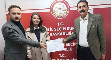 Hazal Aras Mazbatasını aldı