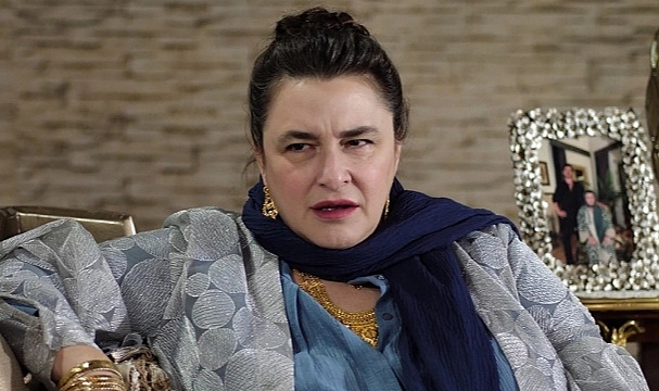 Hudutsuz Sevda'ya Veda: Esra Dermancıoğlu Diziden Ayrılıyor!