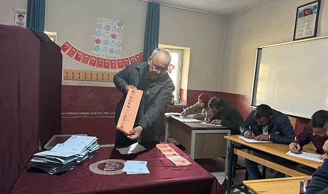 Iğdır'da DEM Parti adayı Mehmet Nuri Güneş kazandı