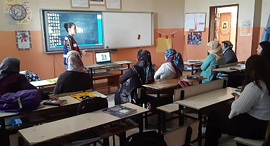 Jandarmadan annelere uyuşturucu eğitimi