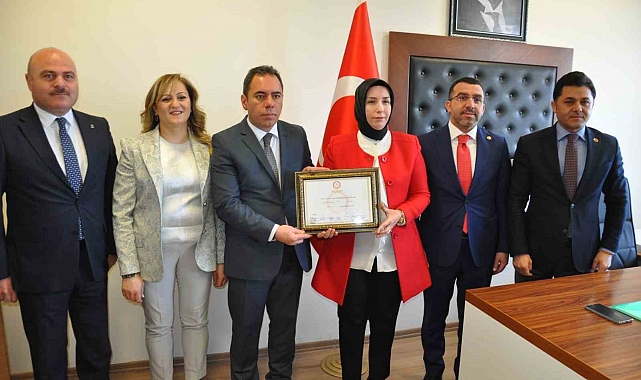 Kars Belediye Başkanı Senger görevine başladı