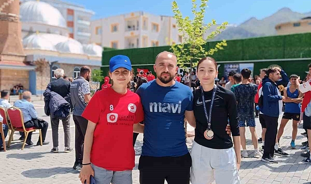 Karslı kadın atletler milli takımda!