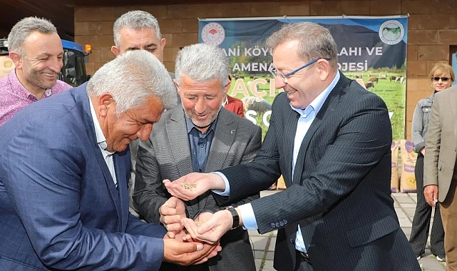 Kars'ta çiftçilere tohum dağıtıldı