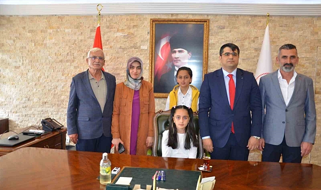 Kaymakam Kaymakçı koltuğunu ilköğretim öğrencisine devretti