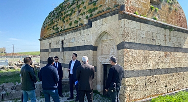 Kaymakam Yıldırım Tarihi Hamur Kümbetinde İncelemelerde Bulunuldu