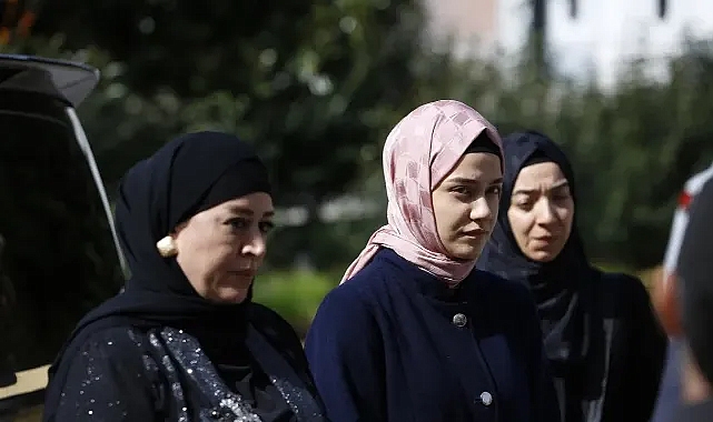 Kızıl Goncalar 14. Bölüm Fragmanı Yayınlandı! Cüneyt'in Babası Kim?