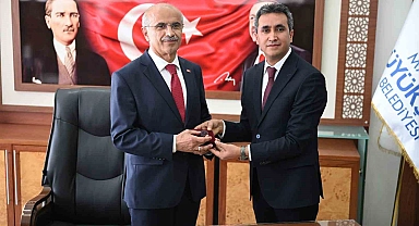 Malatya Büyükşehir Belediyesinde devir teslim töreni