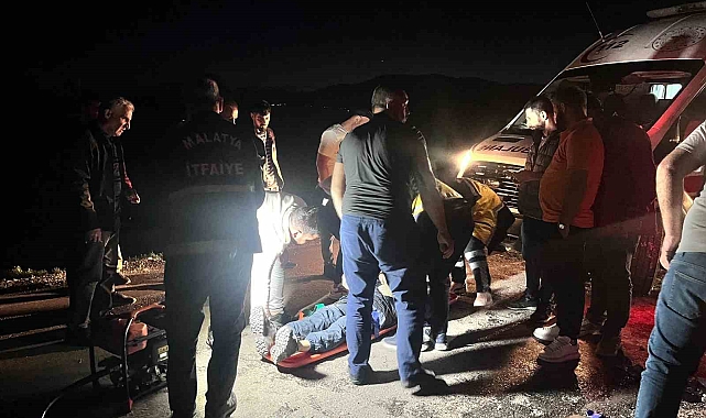 Malatya'da kamyon ticari araçla çarpıştı: 2 yaralı