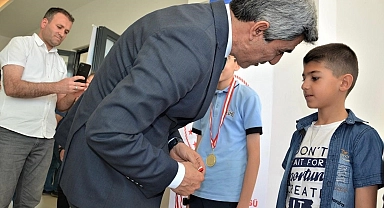 Malatya'da zeka oyunlarında dereceye giren öğrenciler ödüllendirildi