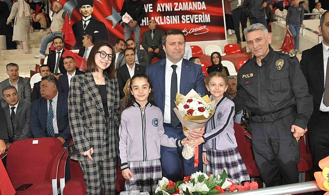 Muş'ta 23 Nisan coşkusu
