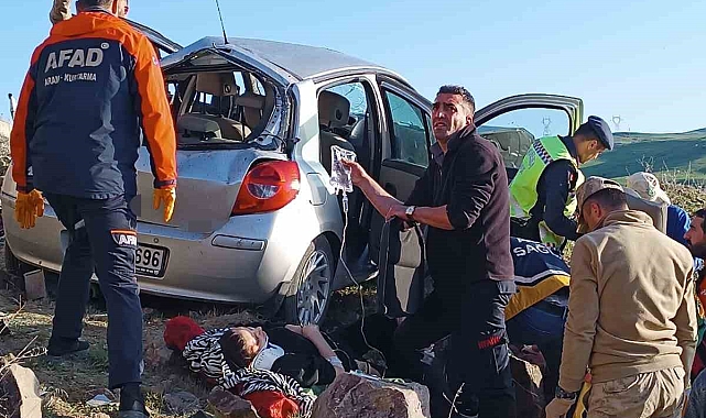 Muş'ta faciadan dönüldü; otomobil takla attı 4 yaralı
