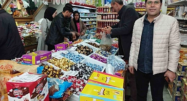 Muş'ta tezgahlarda bayram yoğunluğu başladı