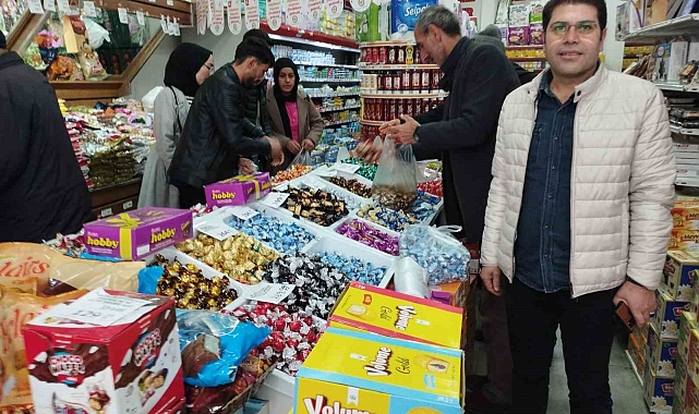 Muş'ta tezgahlarda bayram yoğunluğu başladı