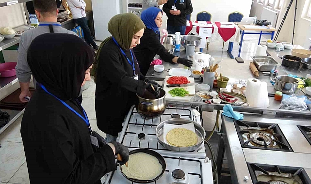 Öğrenciler 'Gastronomi Festivali ve Yemek Yarışması' düzenlendi