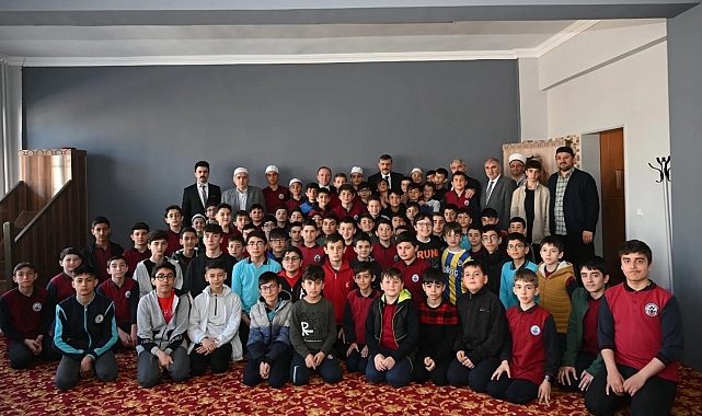 Öğrencileri hatim duasında yalnız bırakmadılar