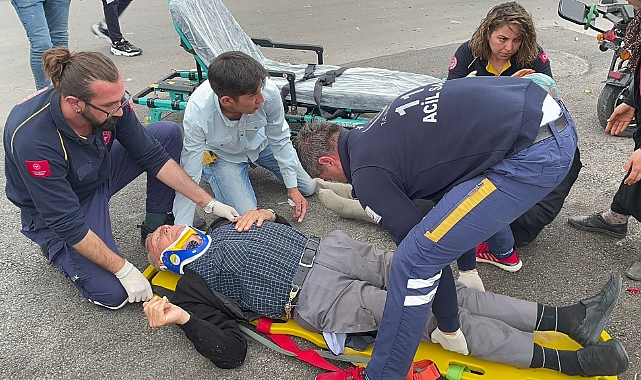 Otomobil ile elektrikli bisiklet çarpıştı: 2 yaralı